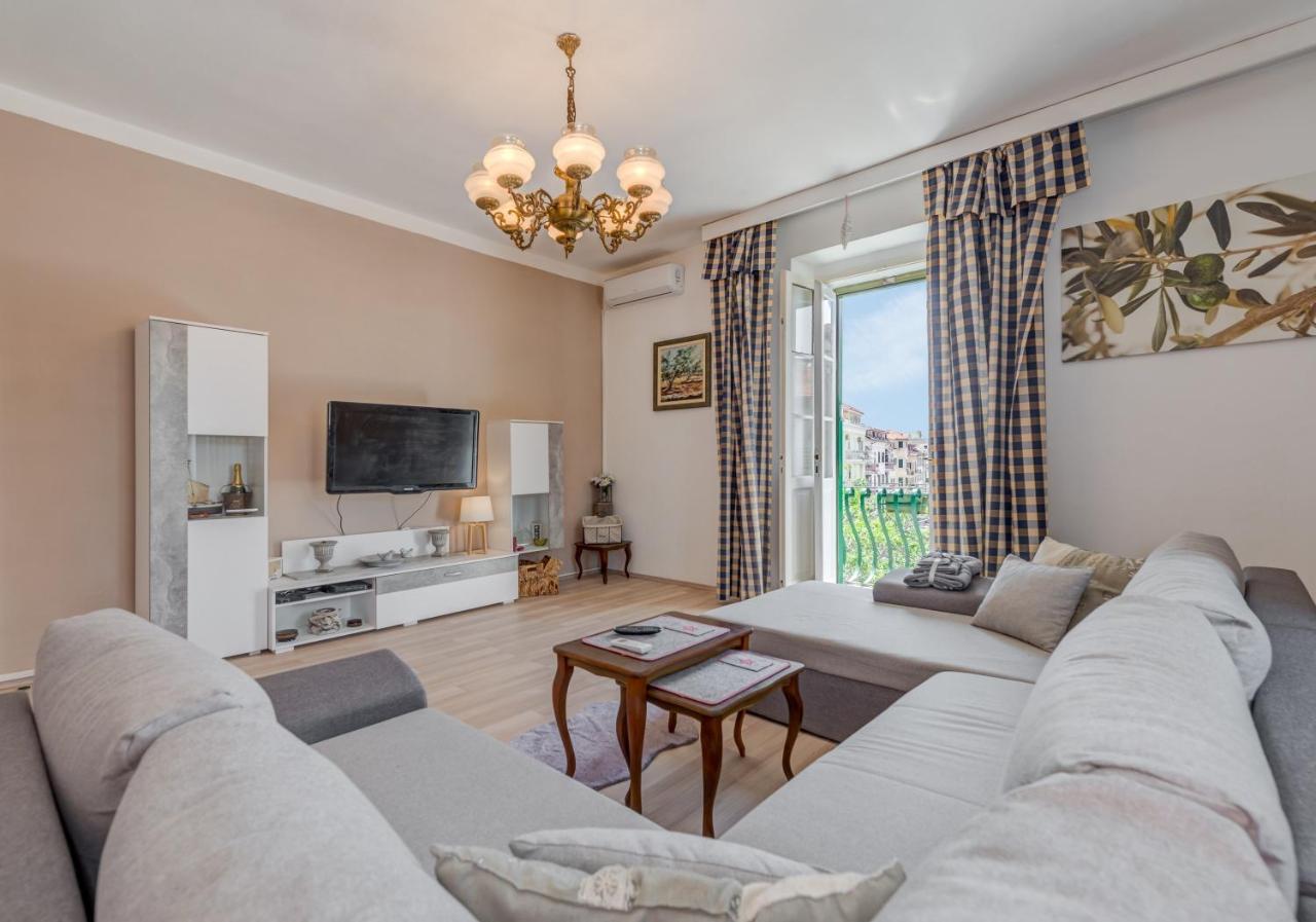 Apartment Pape Спліт Екстер'єр фото