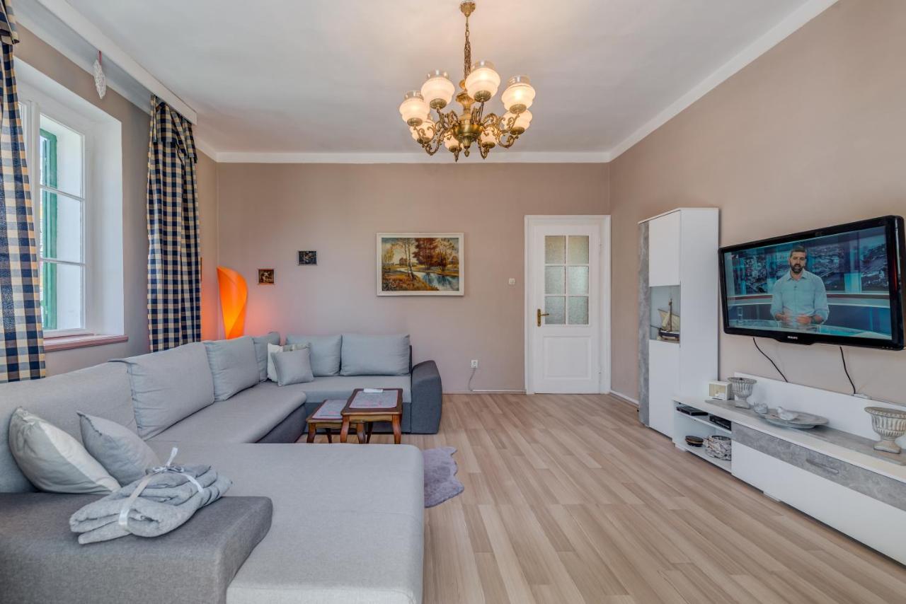 Apartment Pape Спліт Екстер'єр фото